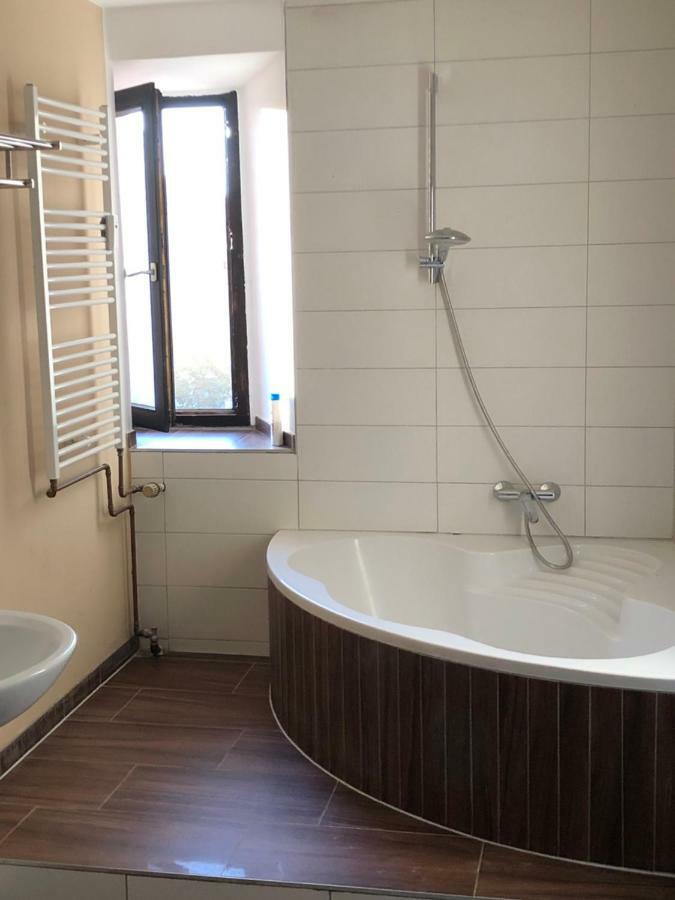 Hotel Einstein Бад Кроцинген Екстериор снимка